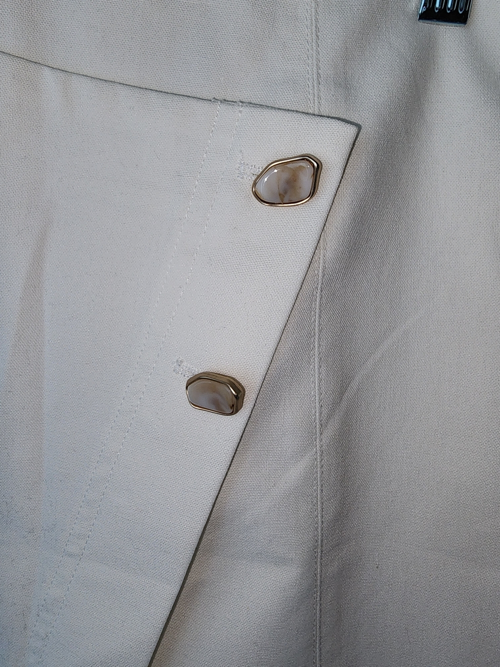 NWT $31 Commense Cream Asymmetric Mini Skirt with Gold Accent Buttons Large - Picture 6 of 10
